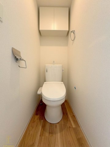 トイレ　セレニテ東梅田アリエ