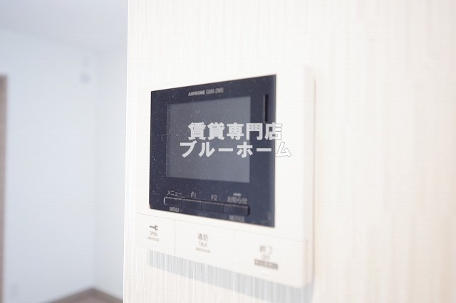 セキュリティ　モニター付きインターホン！