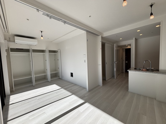 居室・リビング　フローリング