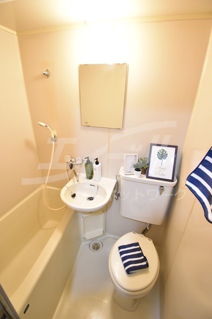 バス・シャワールーム