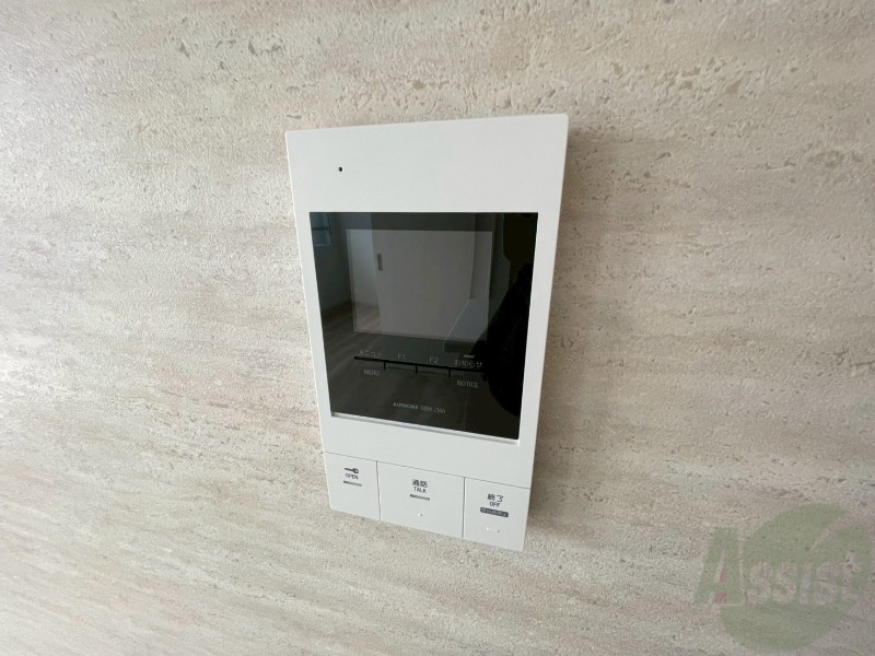 セキュリティ　モニタ付インターホンでセキュリティ面も安心です。