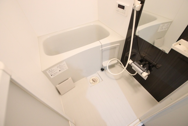 バス・シャワールーム　※別室の参考写真の為、現況優先です。