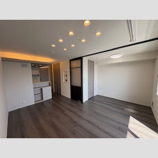 居室・リビング　LDK&洋室