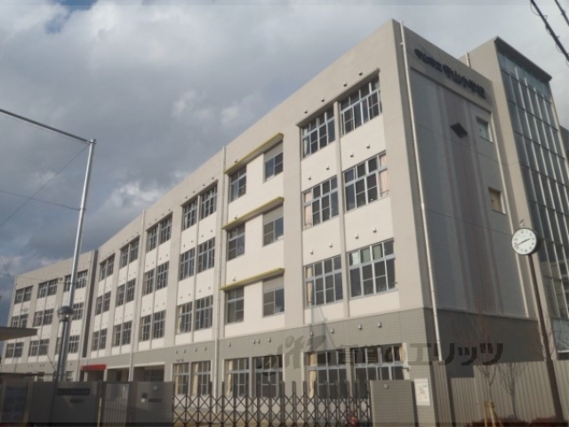 小学校　守山小学校（小学校）まで660m