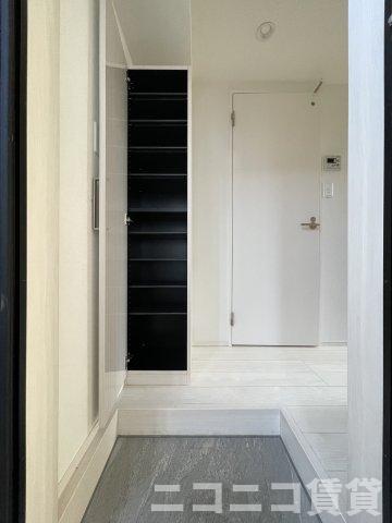 玄関　別号室イメージの為、現状を優先致します。