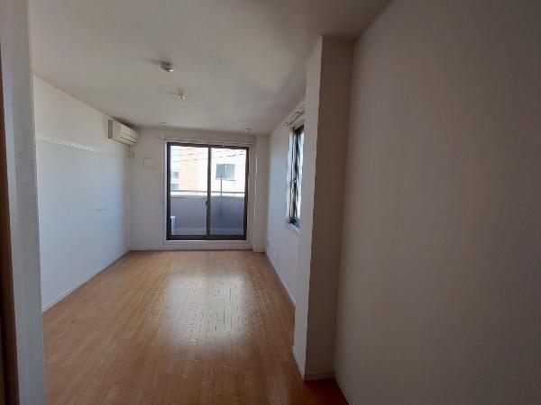 居室・リビング　別室参照