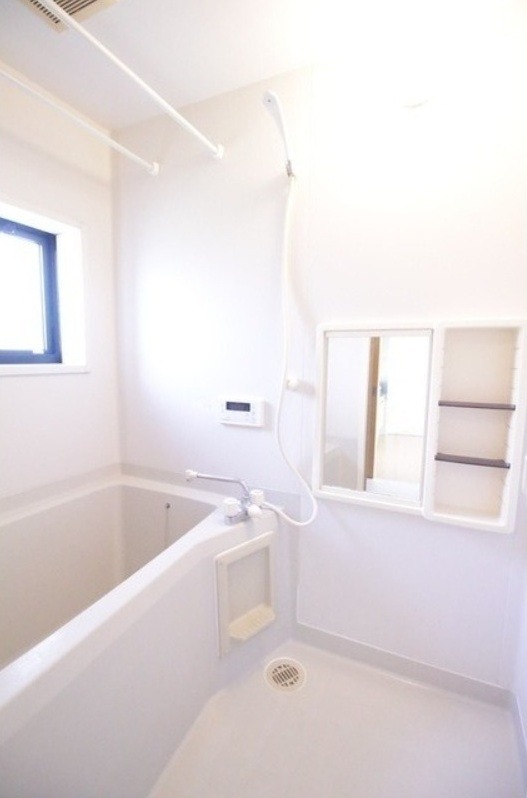 バス・シャワールーム　図面と現状に相違がある場合には現状を優先