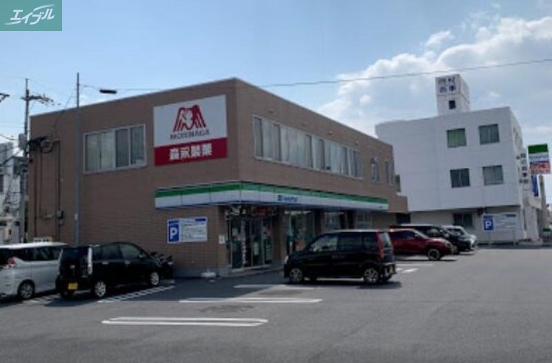 コンビニ　ファミリーマート岡山問屋町店（コンビニ）まで244m