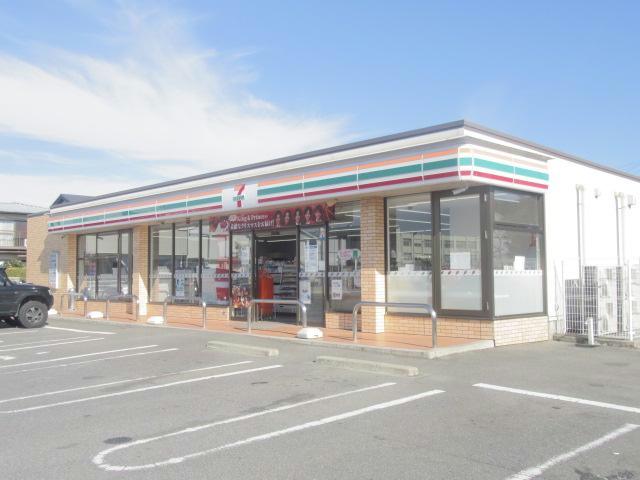 コンビニ　セブンイレブン鈴鹿長太旭町5丁目店（コンビニ）まで985m