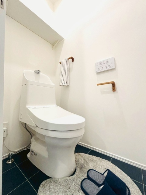 トイレ　※モデルルーム写真