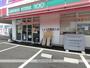 コンビニ　ローソンストア１００（コンビニ）まで406m