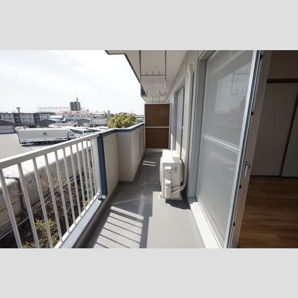 バルコニー　バルコニー