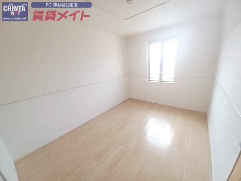 その他部屋・スペース　同型反転タイプのお写真です