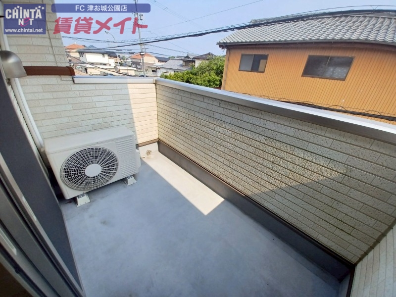 バルコニー　同型反転タイプのお写真です