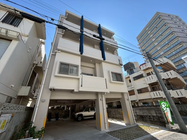 建物外観　ＯＷＬＳ　アウルズ（ＣＥ）★那覇市泊エリア