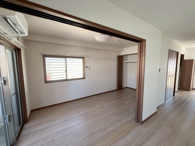 居室・リビング　ＯＷＬＳ　アウルズ（ＣＥ）★那覇市泊エリア