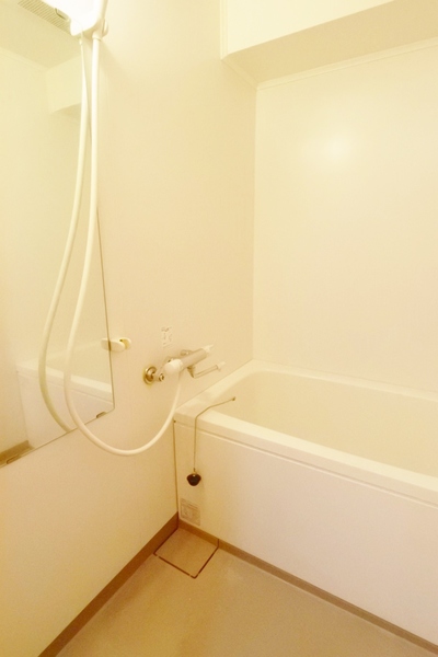 バス・シャワールーム　別階・同タイプ