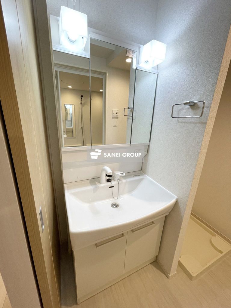 洗面設備　同仕様