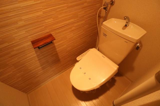 トイレ　シャワートイレ完備♪