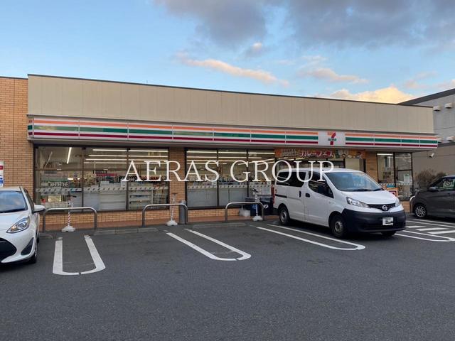 コンビニ　セブンイレブン用賀インター店（コンビニ）まで636m