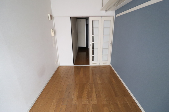 居室・リビング　※別部屋の写真です