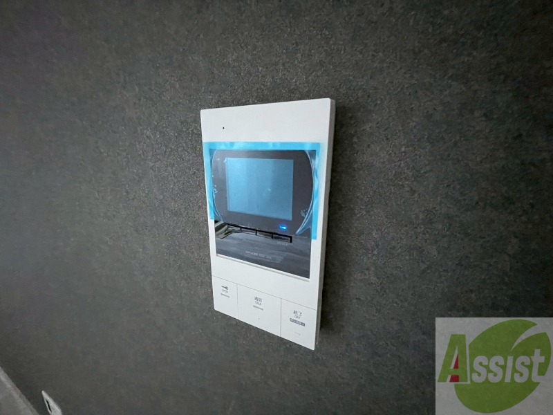 セキュリティ　ＴＶモニター付インターホンです。来客者の顔が見えるので安心！