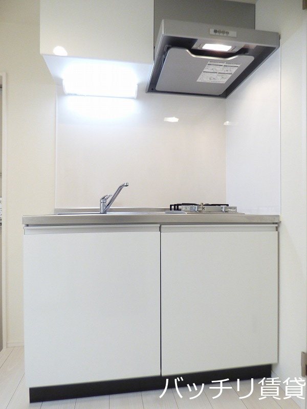 キッチン　同型タイプの為、現状を優先致します。