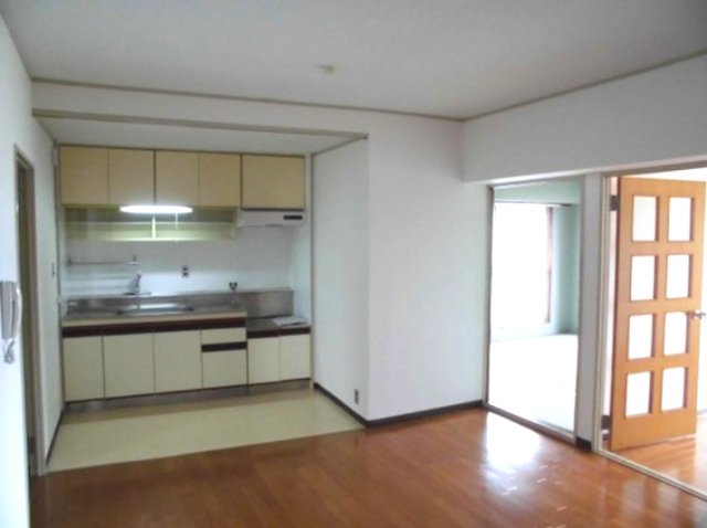 居室・リビング　別号室の画像です。ご参考下さい