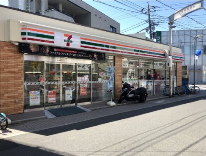 コンビニ　セブンイレブン 上井草駅前店（コンビニ）まで570m