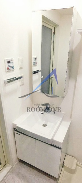 洗面設備　洗面台です。