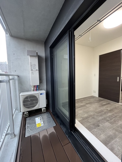 バルコニー　５０１号室の写真です外干し派にも◎バルコニーあり