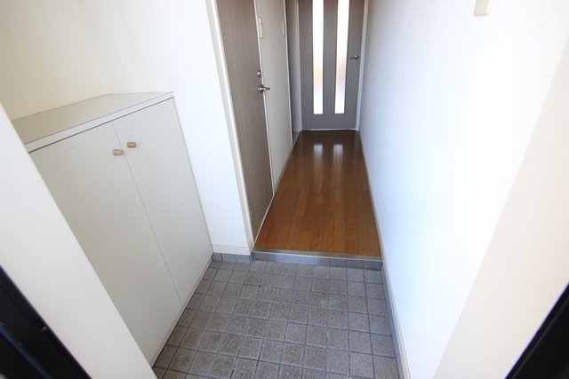 玄関　同物件別号室