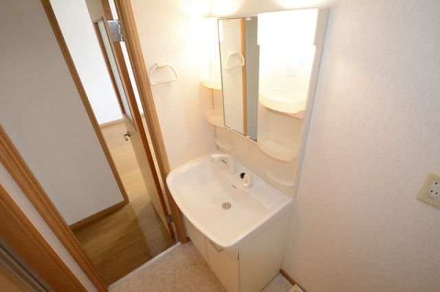 洗面設備　独立洗面化粧台付き☆