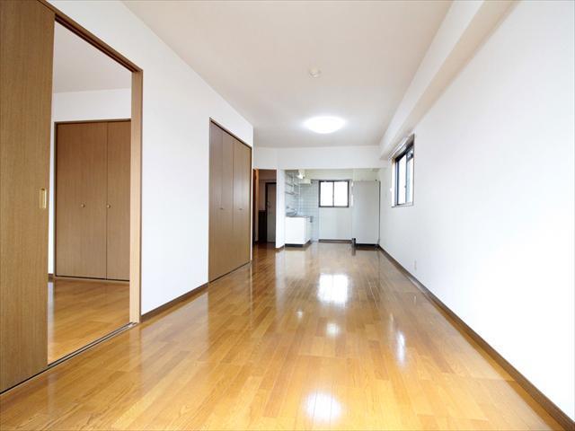 居室・リビング　松山市永代町　Ｃｉｔｙ２１　ＬＤＫ