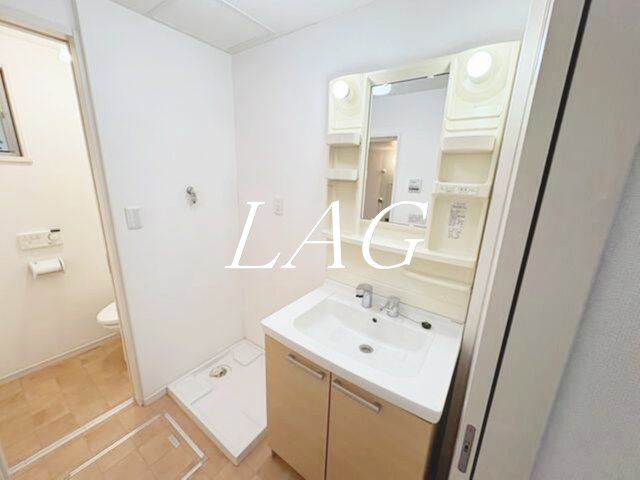 洗面設備　洗面台です。