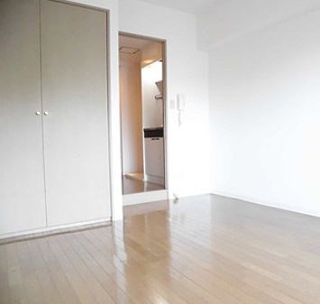 その他部屋・スペース　★家具・家電付き★