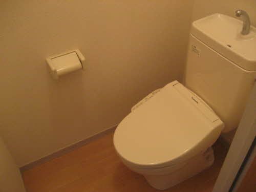 トイレ　シャワートイレ