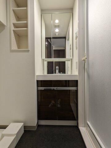 洗面設備　洗面所です