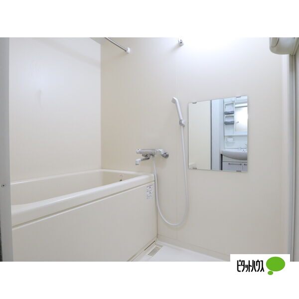 バス・シャワールーム　他号室の写真です。