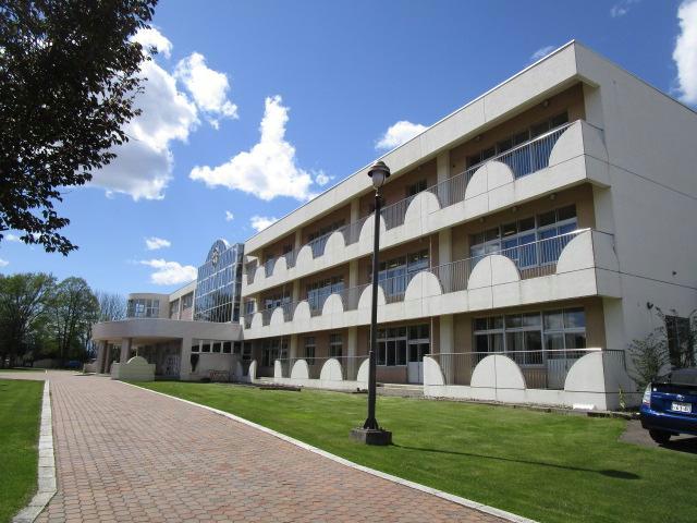 小学校　帯広市立森の里小学校（小学校）まで873m