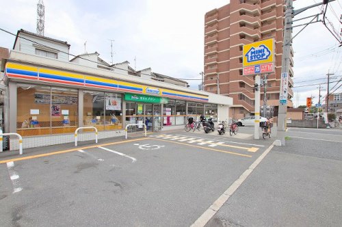 コンビニ　ミニストップ 東大阪宝持店（コンビニ）まで1162m