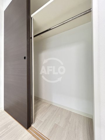 収納　ファインブルーム靭公園　クローゼット