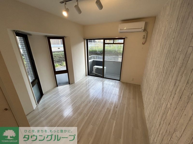 居室・リビング　★お問い合わせはタウンハウジング聖蹟桜ヶ丘店まで★