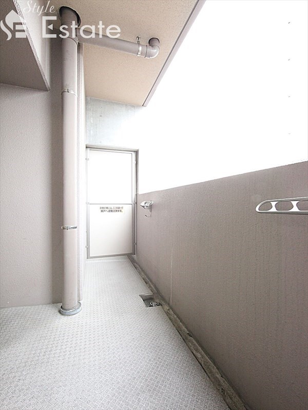 バルコニー　バルコニー