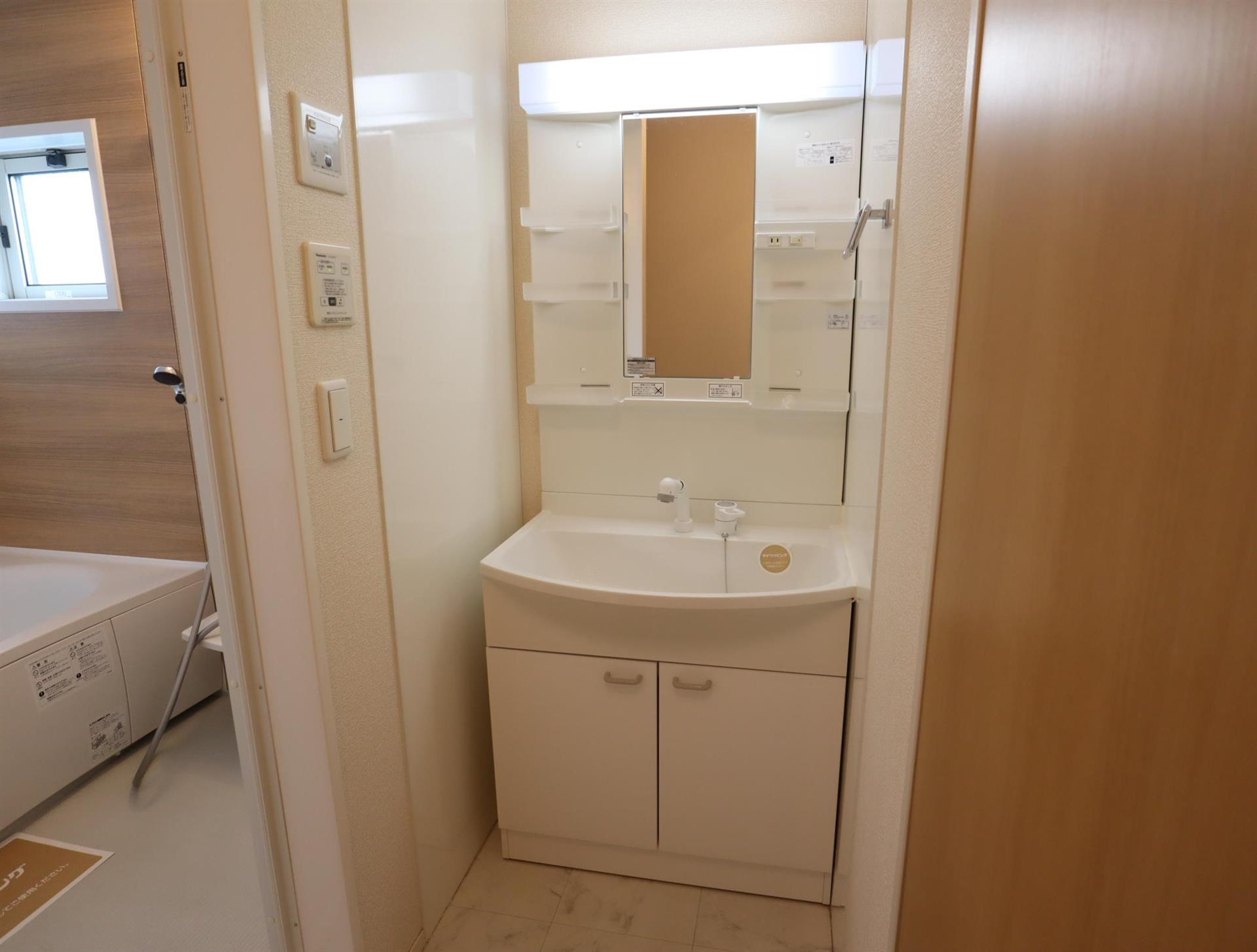 洗面設備　洗面室