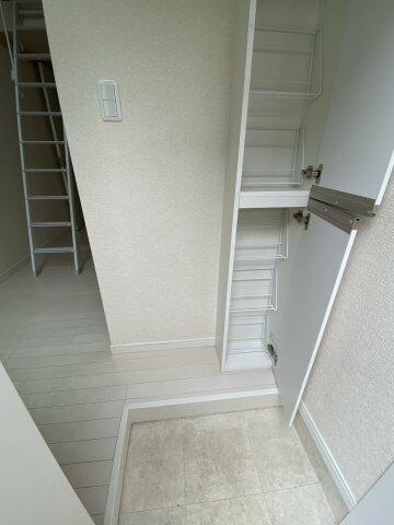 玄関　同建物別部屋参考