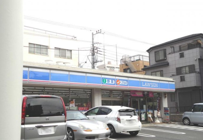 コンビニ　ローソン 横浜前里町三丁目店（コンビニ）まで461m