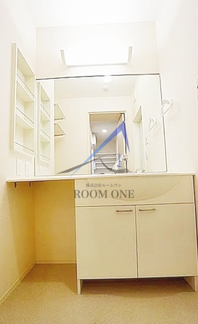 洗面設備　独立洗面台です。