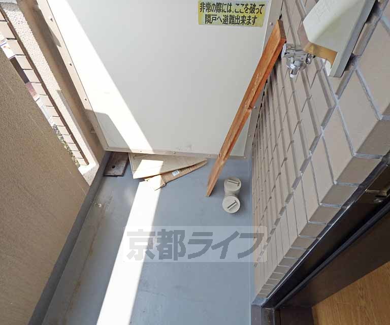 その他設備　バルコニーに洗濯機置けます。