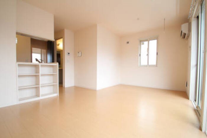 居室・リビング　ＬＤＫ１３帖